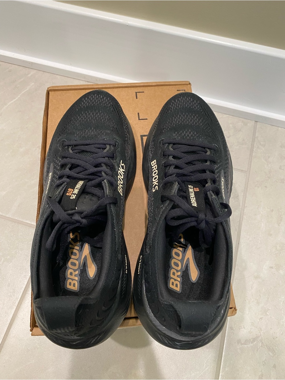 NEW with box Brooks Adrenaline 25 GTS Women’s Running Shoes size 9.5 - Picture 3 of 14